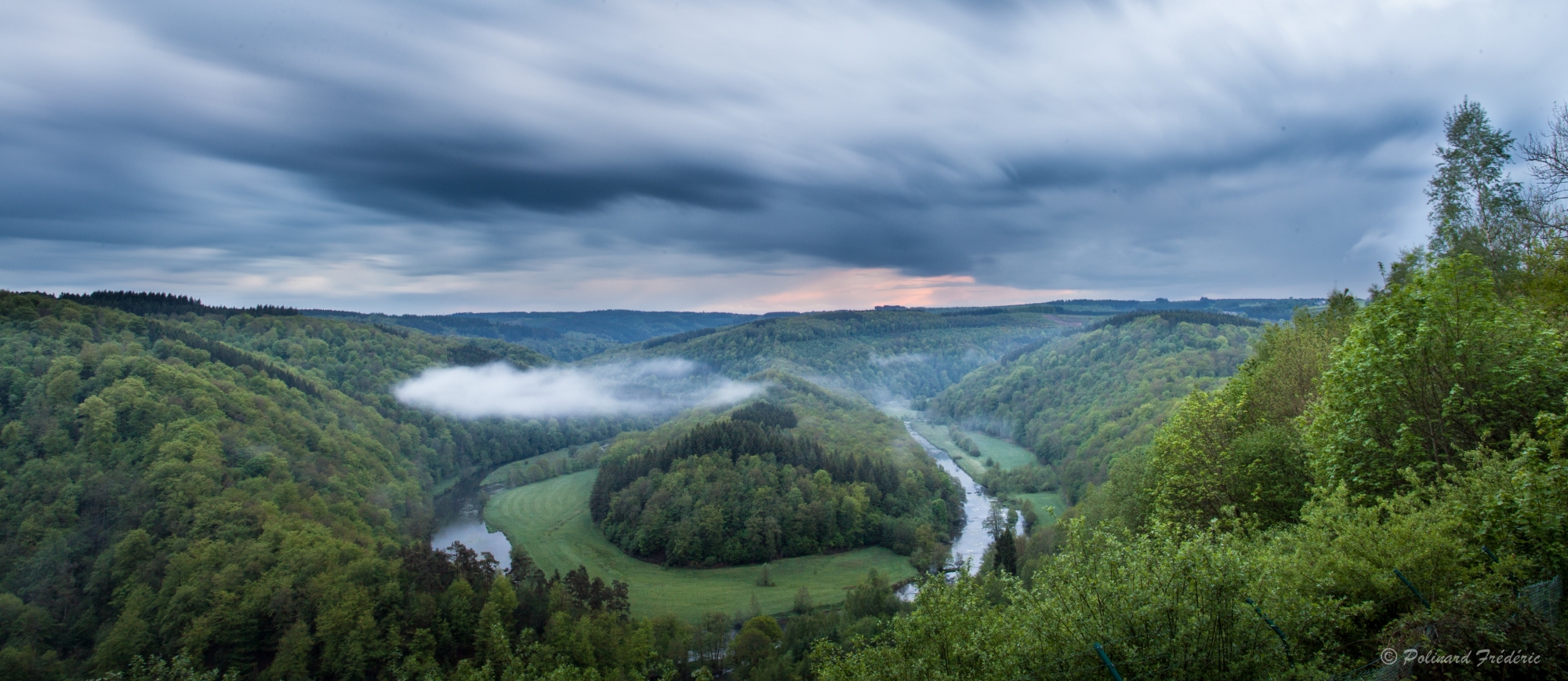 Le Tombeau du géant à Botassart Territoire Parc naturel de l