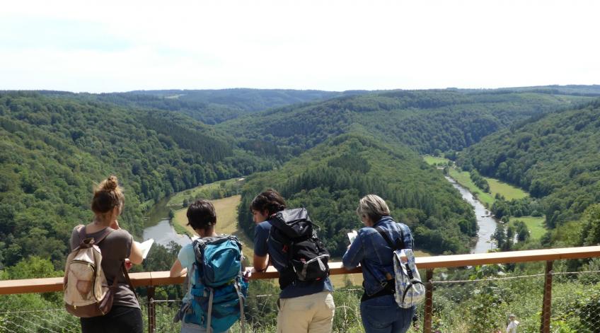 Les Arrêts Verts - 4 randonnÃ©es de gare en gare Ã  faire en une journÃ©e de marche - Publications Parc Naturel Ardenne Meridionale