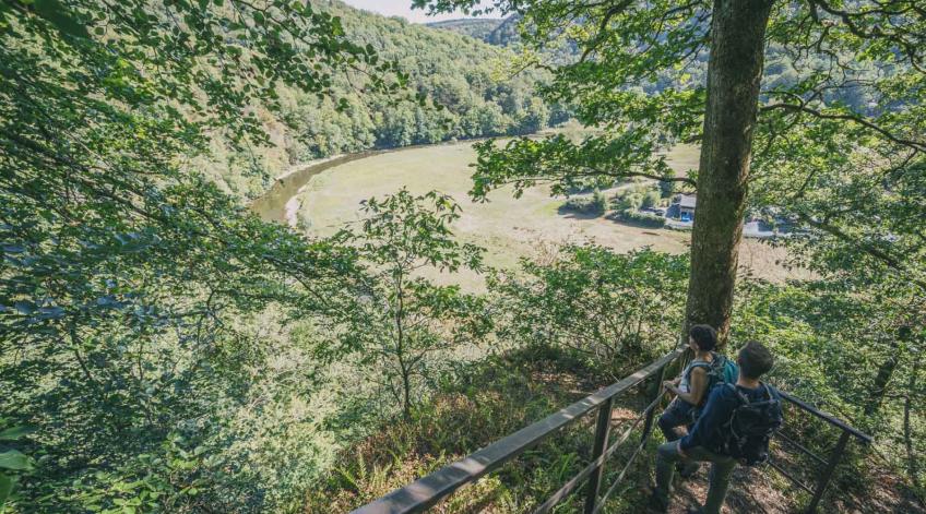 Le Mergyre - Une magnifique ouverture sur la Semois Ã  admirer depuis les hauteurs de Cugnon - Publications Parc Naturel Ardenne Meridionale