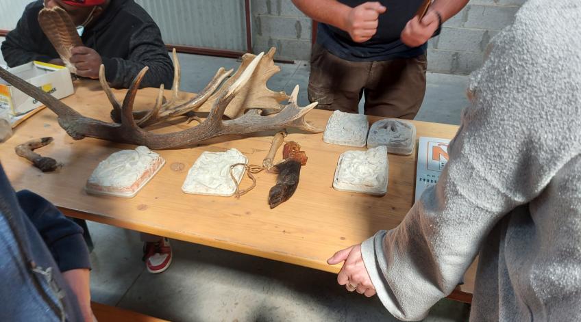 Des activités accessibles aux personnes à besoins spécifiques - Balades sensorielles, dÃ©couvertes nature... - Publications Parc Naturel Ardenne Meridionale